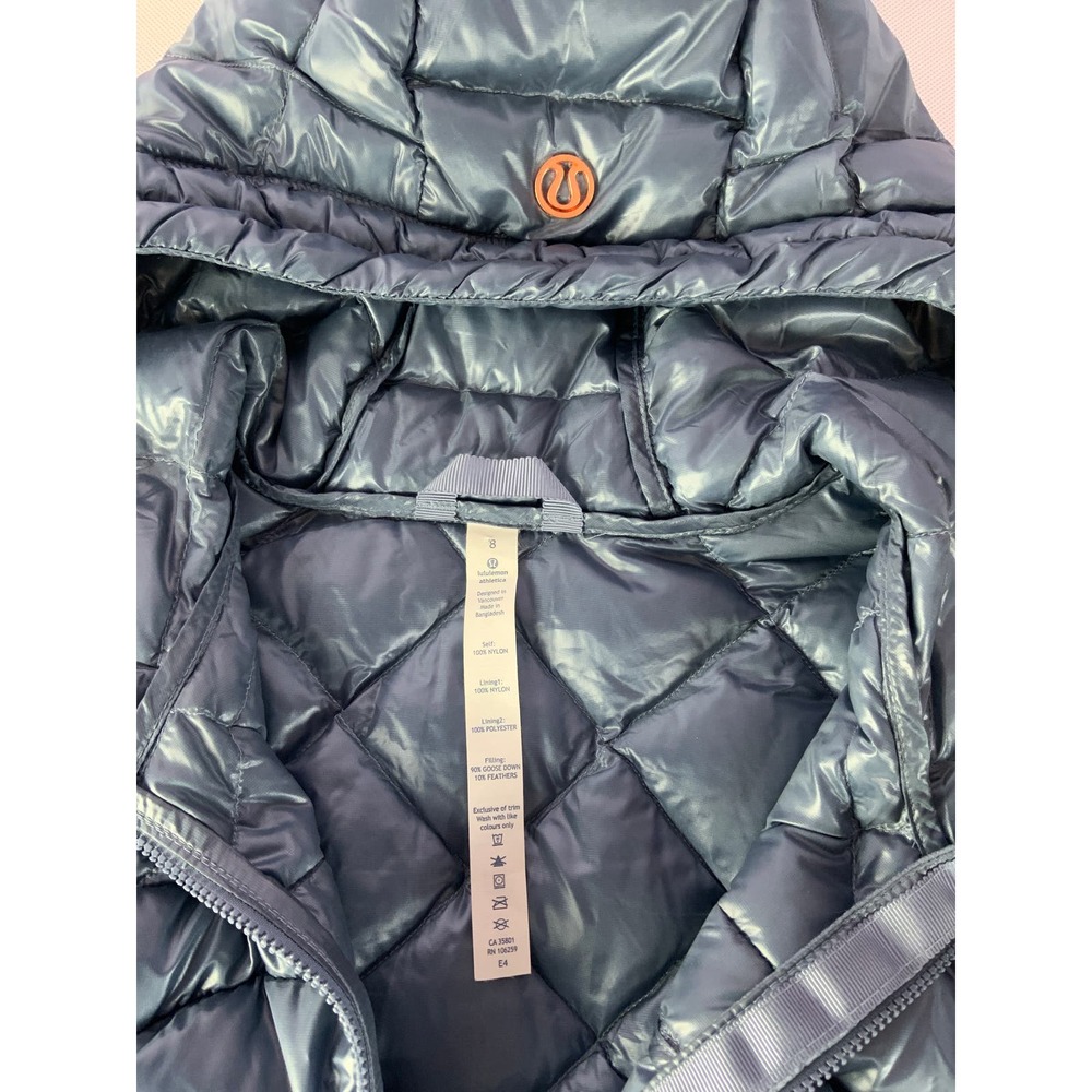 Lululemon Fluffin Awesome Down Jacket Hoodie Size 8 Bluish Gray Silver - Picture 5 of 6